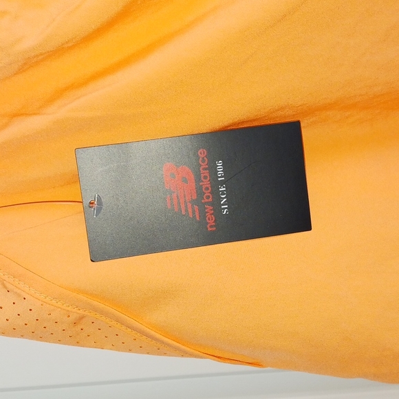 NWT New Balance - Woven Active Shorts - Picture 6 of 6